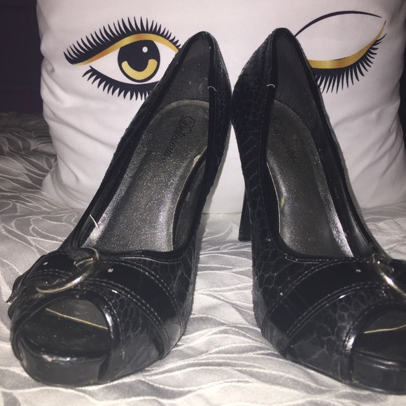 Black stilettos - Picture 2 of 6